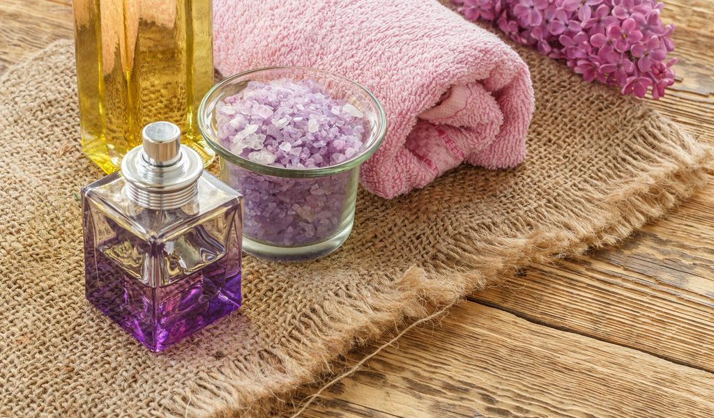 massage oils and towels